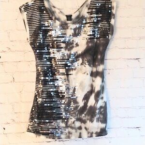 Vanity Gray Fitted  Sequins T-shirt  Women’s Size large.